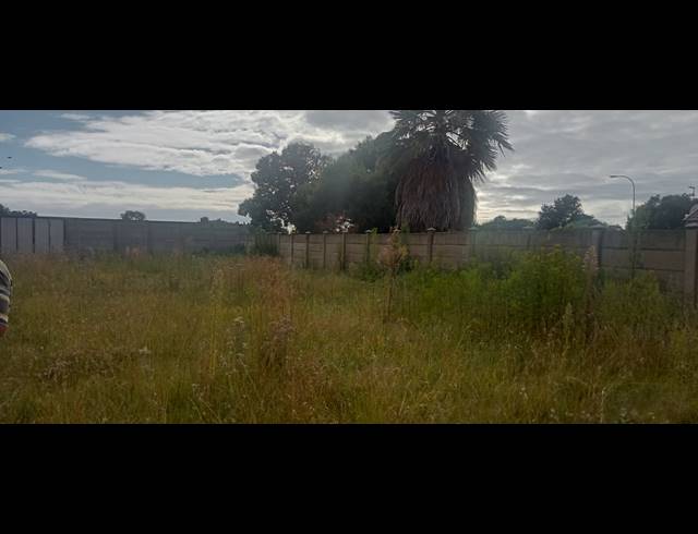 4,502M² VACANT LAND FOR SALE IN RIVERSDALE